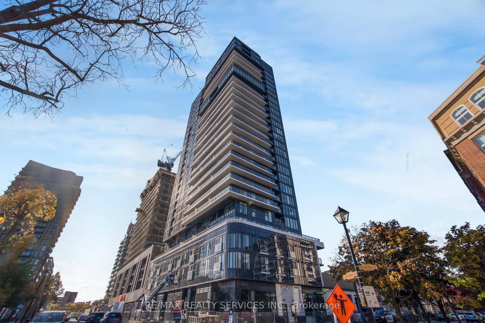 Welcome To The New Waterfront Living At The Beautiful Nautique Condos In Downtown Burlington With Stunning Direct Lake View !