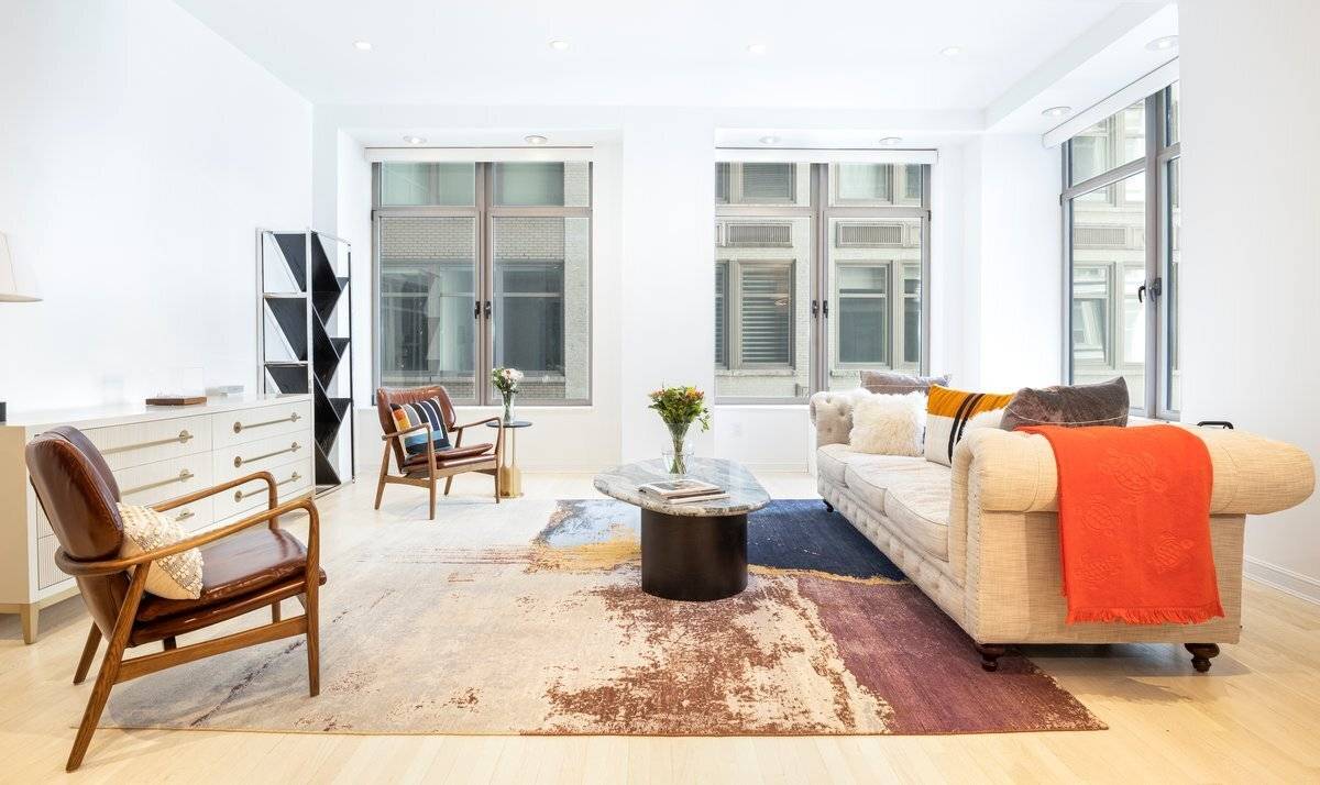 A truly sizable 1 bedroom loft conv.