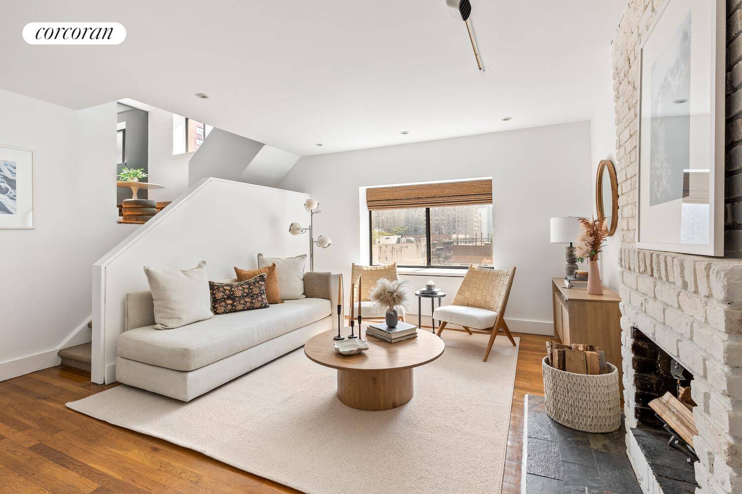Perched atop a charming boutique prewar building, this one of a kind triplex one bedroom penthouse offers the ultimate indoor outdoor lifestyle in the heart of Manhattan.