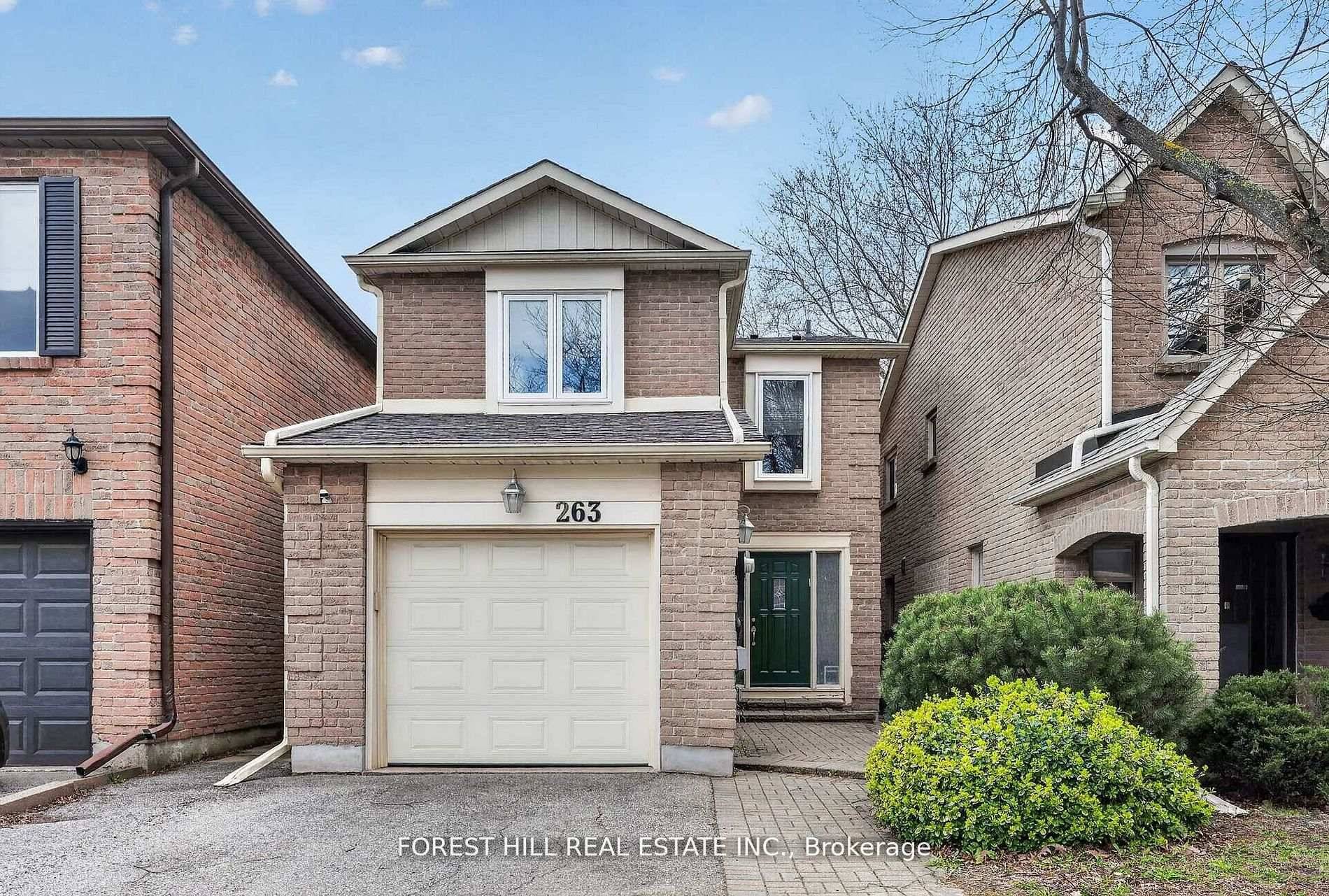 Beautifully Updated And Meticulously Maintained 2 Storey Detached Home In Thornhill.