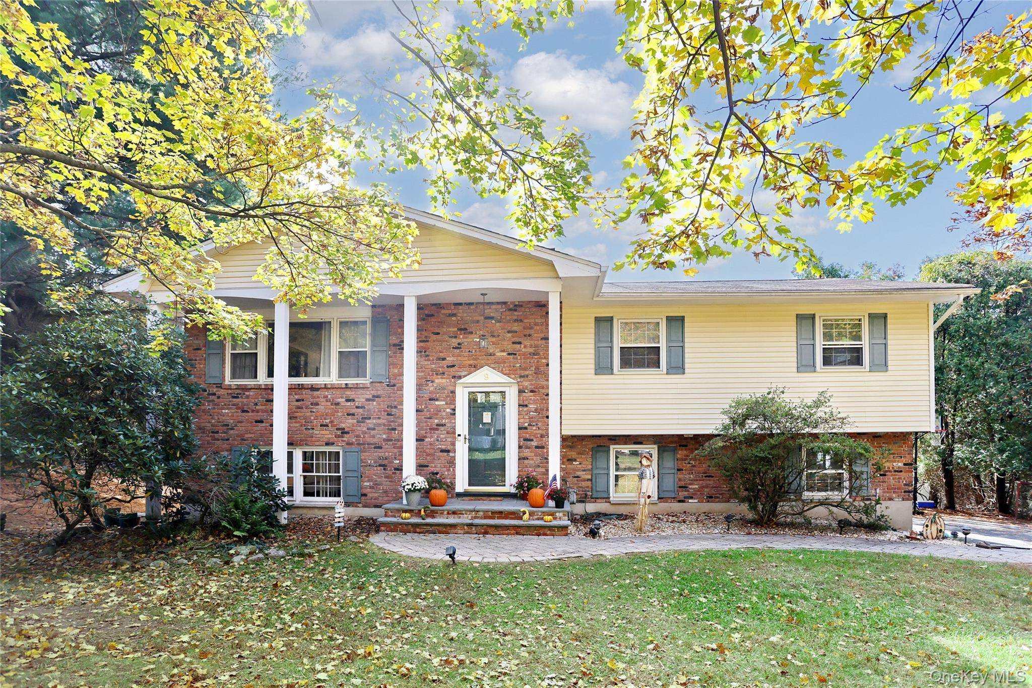 Airmont ! 2, 288 well maintained Mayfair situated on.