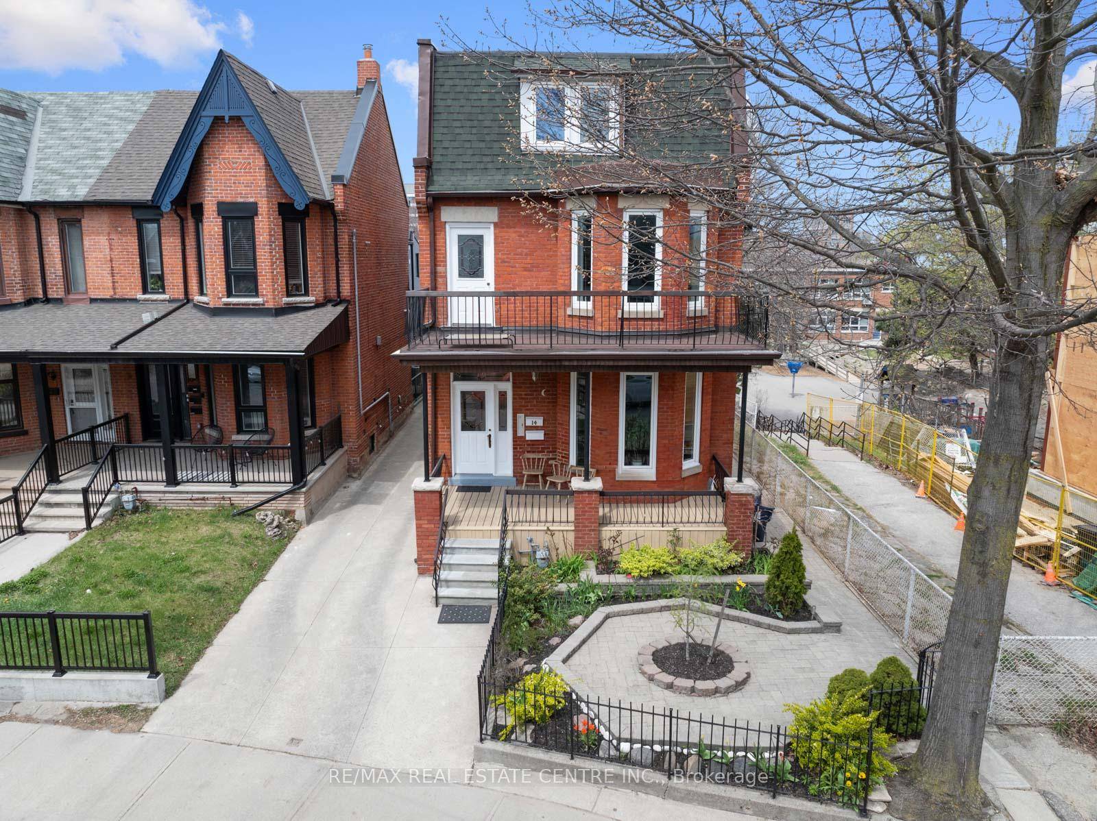 14 Churchill sets the bar high for all investment properties in the GTA.