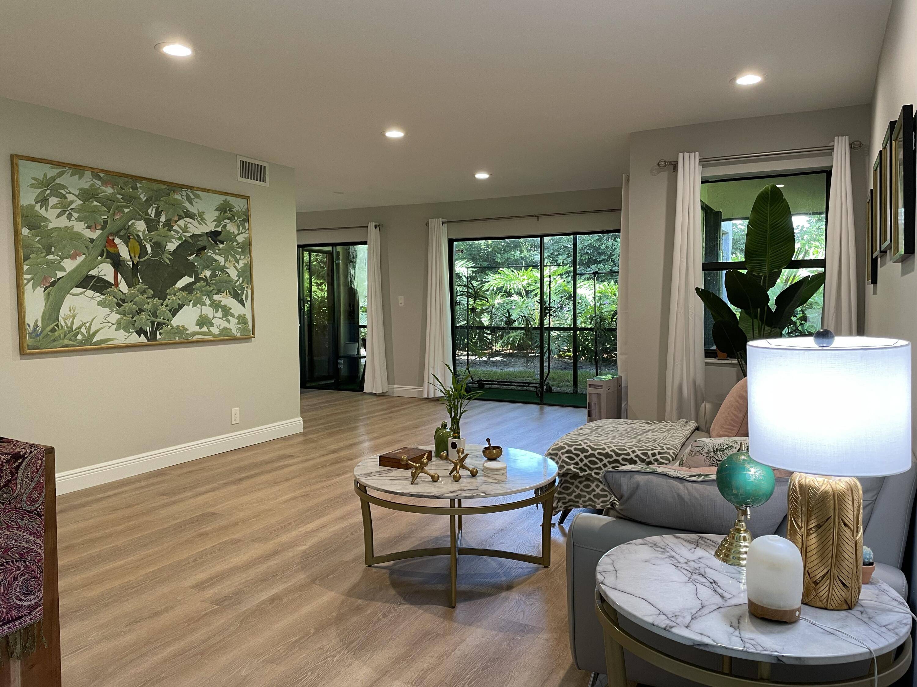 Make this your perfect seasonal retreat for the upcoming equestrian season !