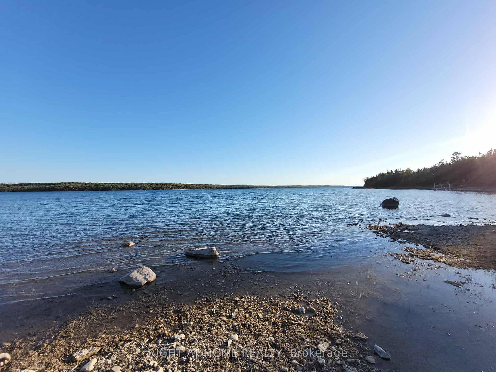 Your Waterfront Escape Awaits on Manitoulin Island.