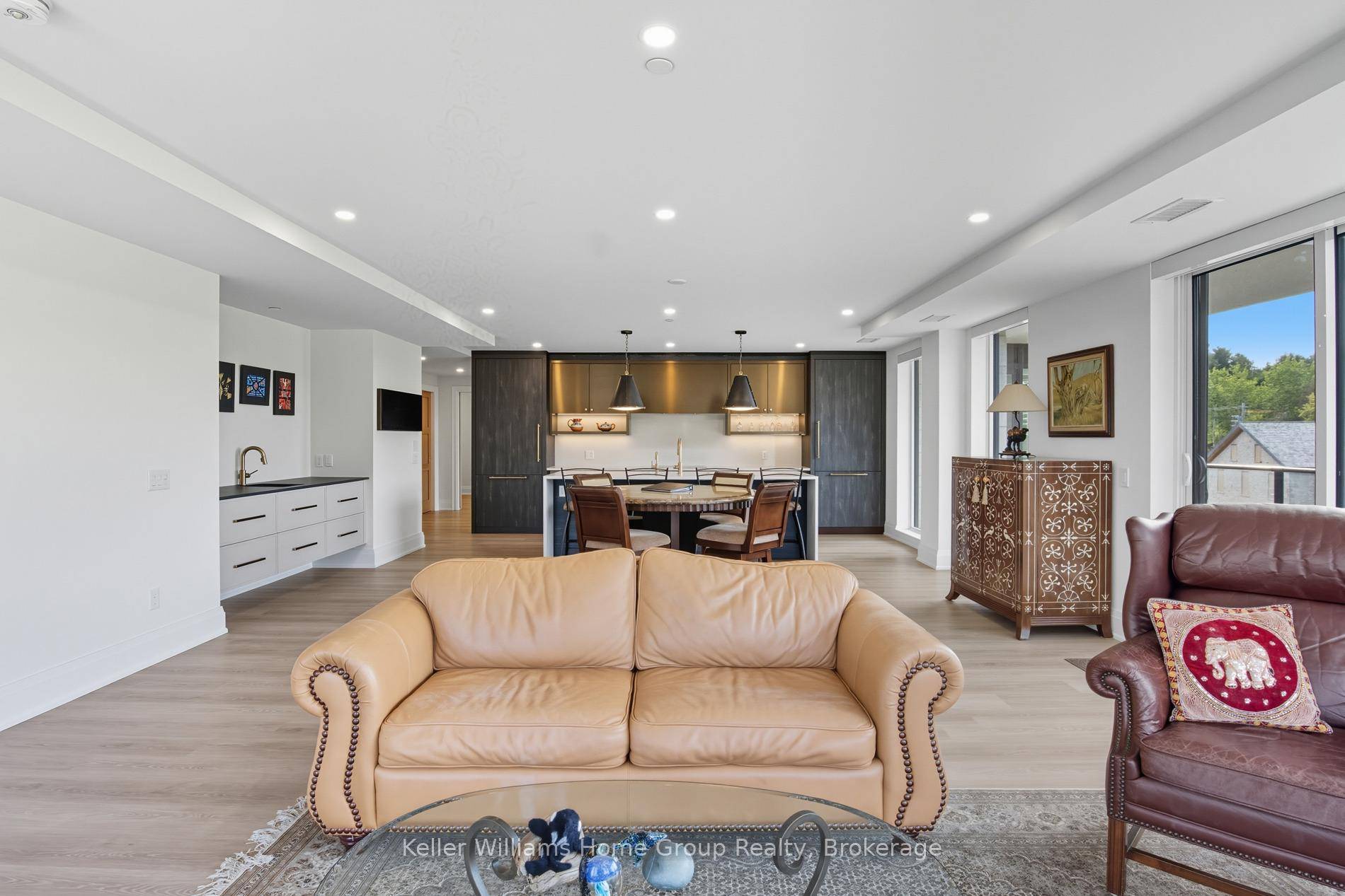 Welcome to one of the most sought after locations in the Elora Mill Residences a bright and spacious 1, 979 sq ft corner suite with 2 bedrooms, a den, and ...