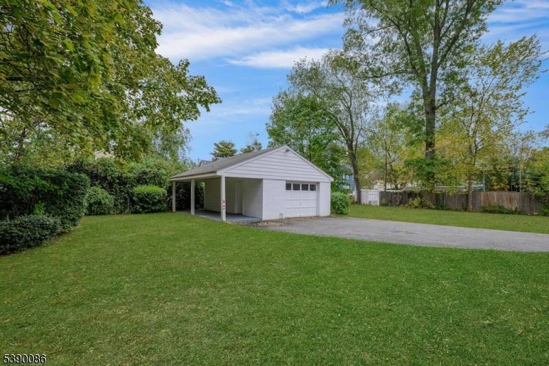 1st time this 6BR 3BA bright sunny Duplex is on the Market.