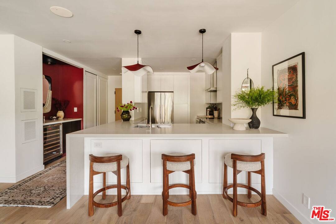 999 N Doheny Dr 2BR Sunset Strip La