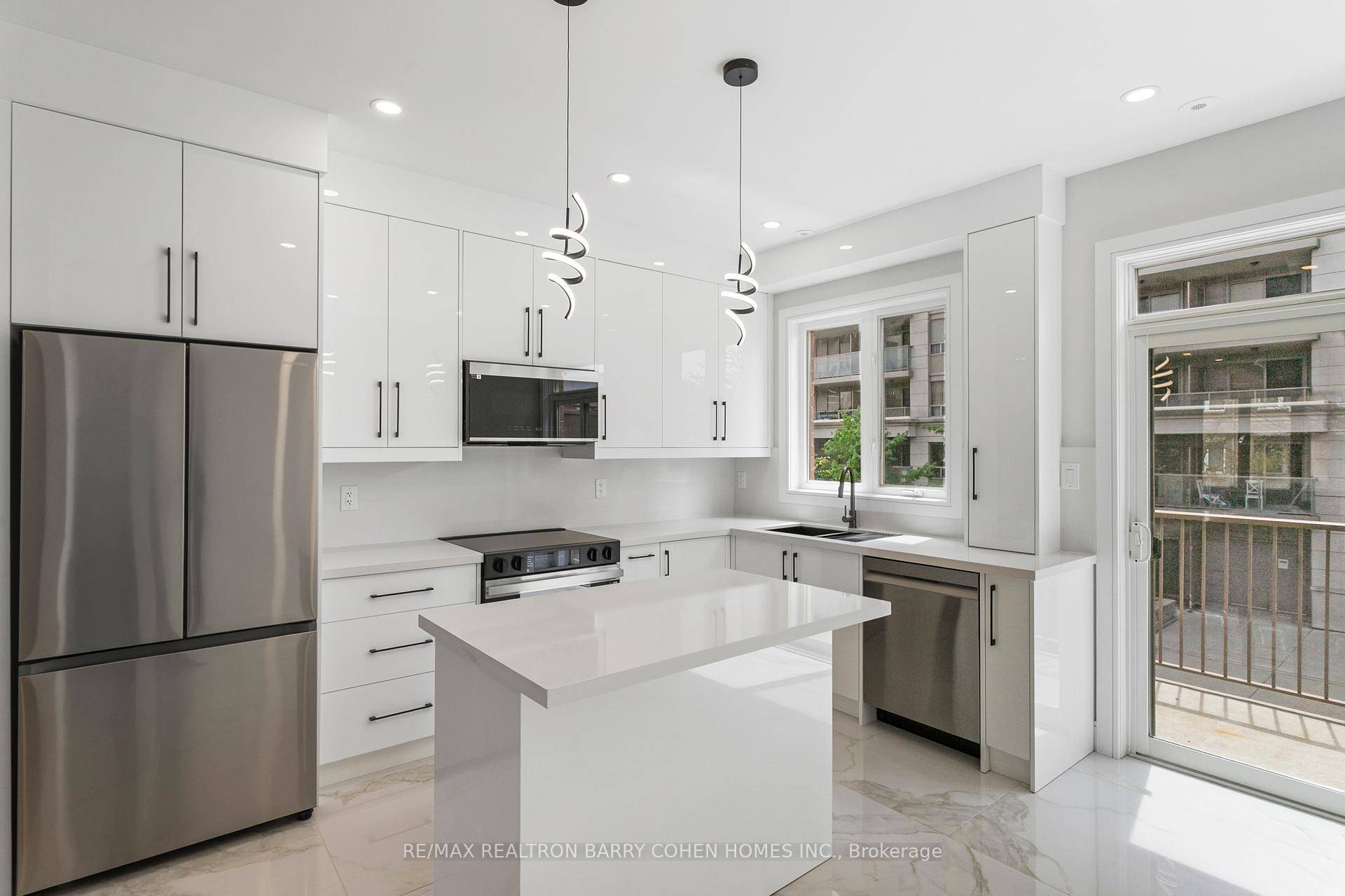 Just Completed ! ! Tastefully Renovated 4 Bedroom Townhome in Sought After Commerce Valley !