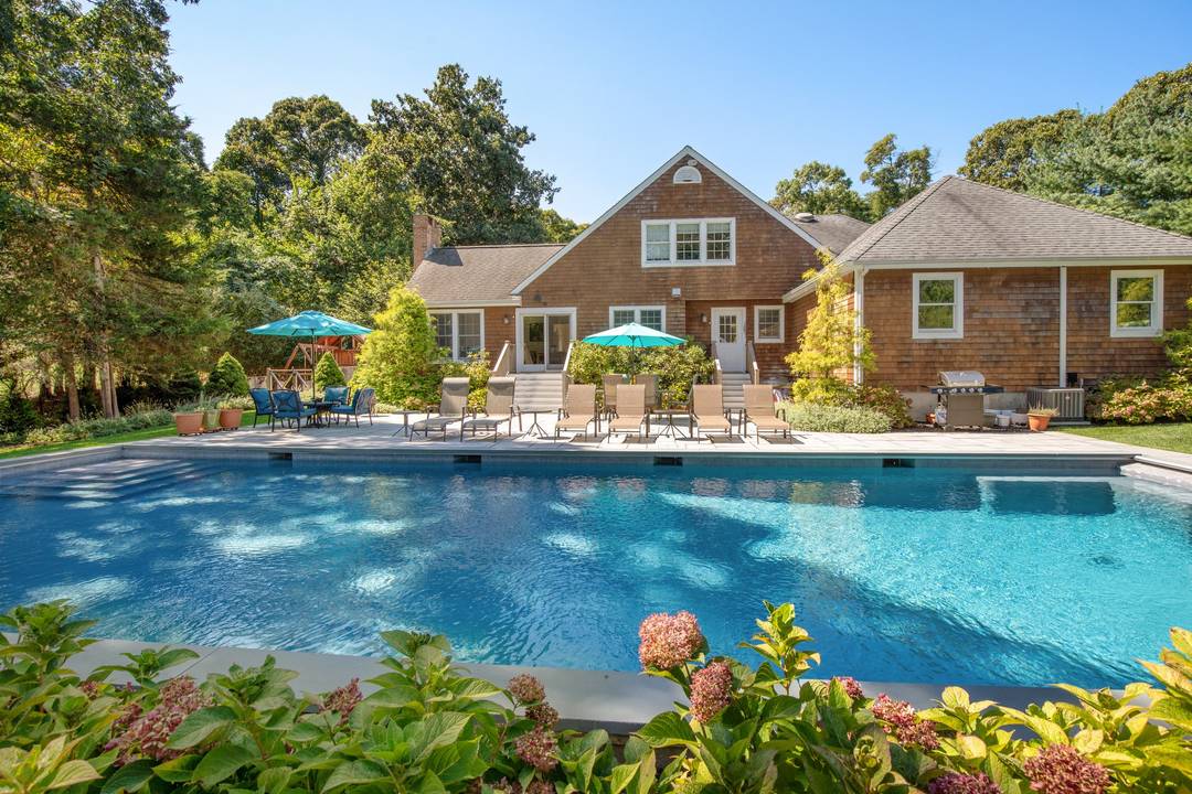 Proven Sag Harbor Rental — Holiday Warmth, Summer Perfection