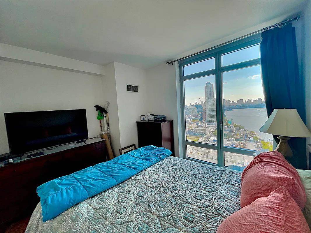 Note broker is also the owner of the unit Experience the best of Williamsburg in this one bedroom flexible bonus room rental which can be used as an office or ...