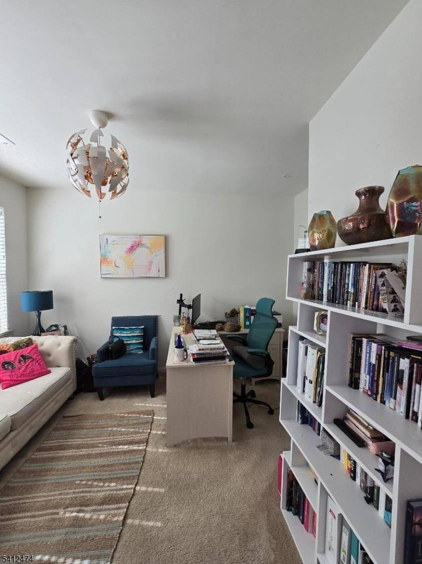 Feel the comfort convenience of 10 Bond st !