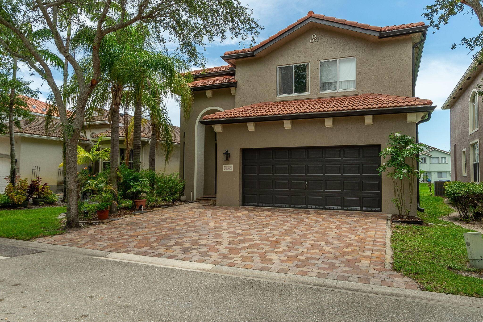 WOW ! ! ! Completely updated WATERFRONT single family home in sought after Thousand Oaks.