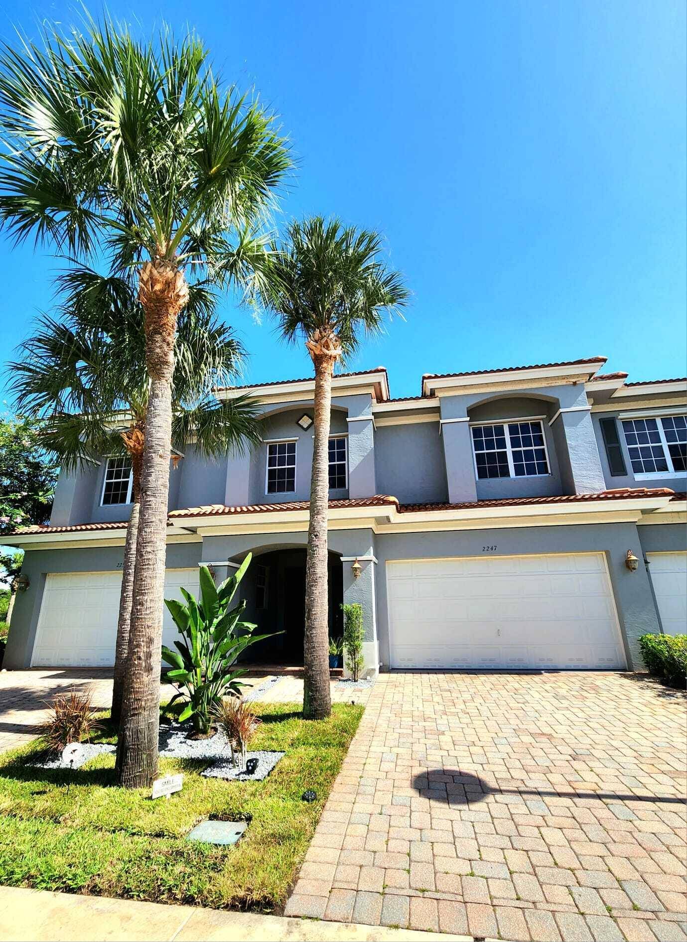 Step into this exquisitely upgraded TH where modern luxury meets w everyday comfort.