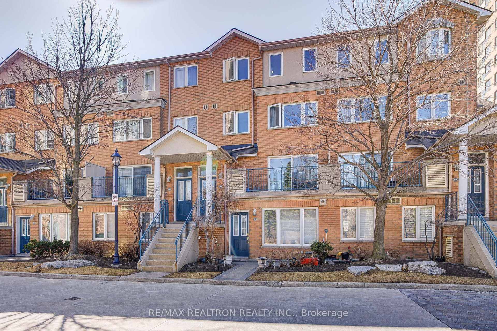 Move in Ready Experience comfort and convenience with this spacious condo townhouse Conveniently Located Right Next To Scarborough Town Centre Mall, within Short walking distance TTC Station, Go bus, YMCA, ...