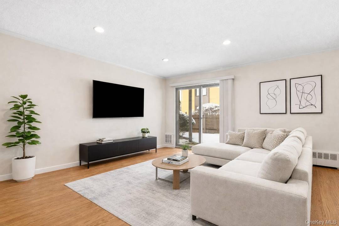 Welcome to Granada Crescent, where you ll find a rare opportunity to own a spacious three bedroom, two full bath unit conveniently located in the heart of White Plains.