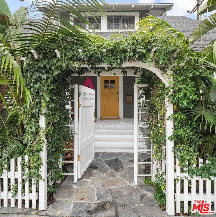 2704 3rd Street 4BR Santa Monica La