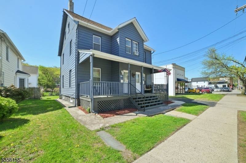 Welcome to 164 166 E Blackwell Street, Dover a rare opportunity to own a desirable side by side duplex in a prime location !