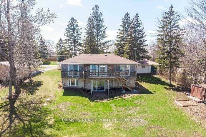 Waterfront Opportunity To Live, Work, Swim, Boat amp ; Fish On Lake Scugog In This Beautiful Waterfront Home Cottage !