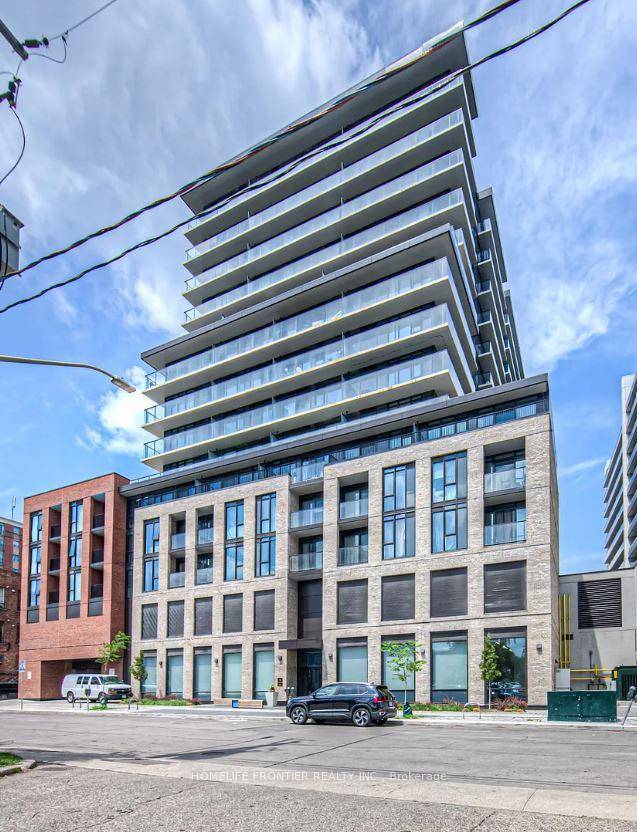 Welcome Students ! Modern 3 Bedroom 2 Washrooms with open terrace.