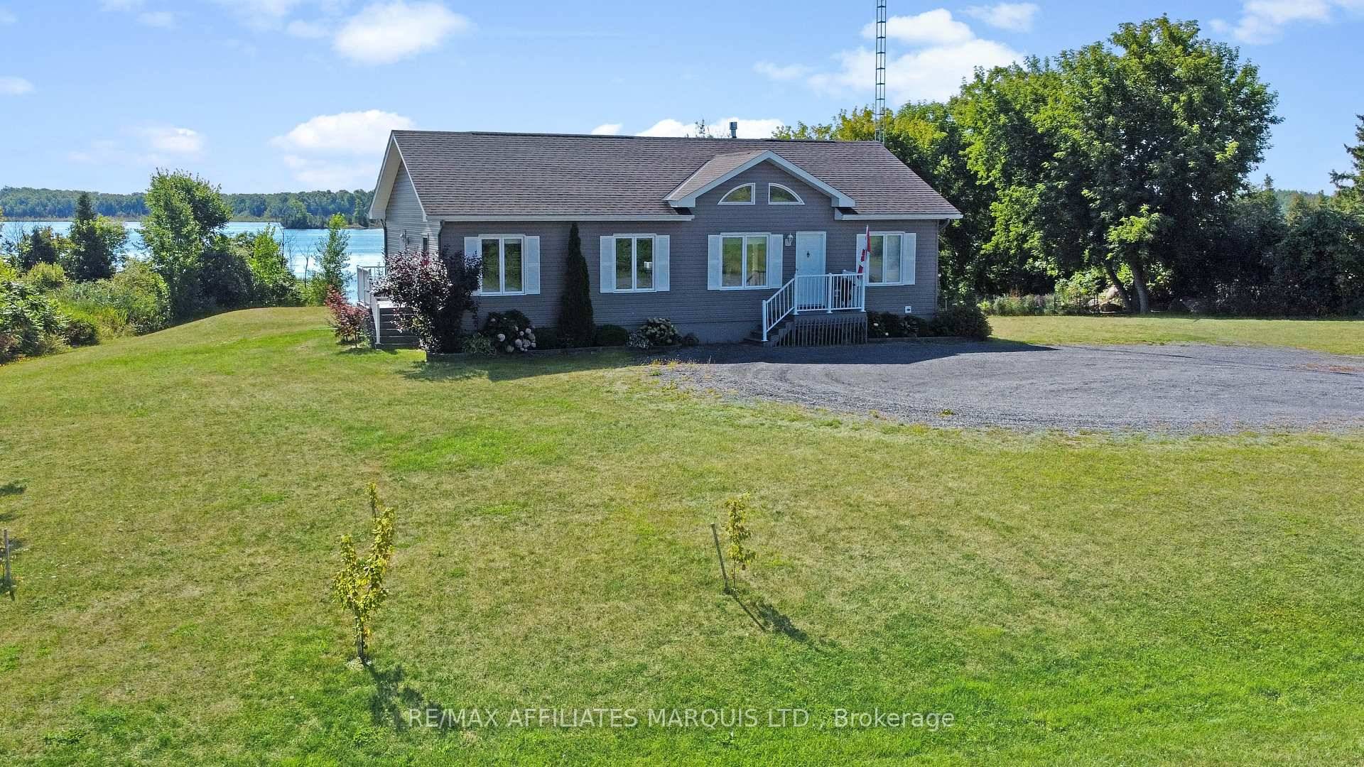 Welcome to lakeside living in the heart of Apple Hill !
