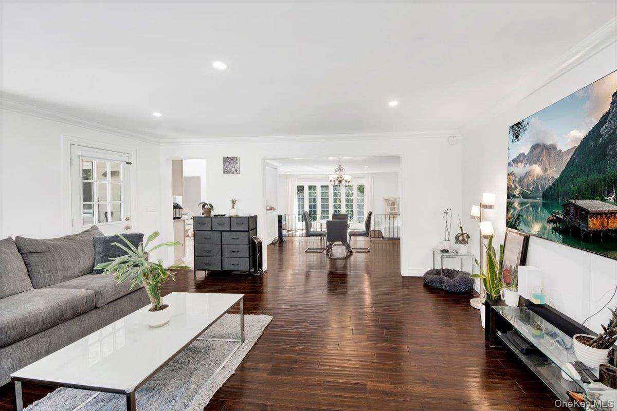 Discover the perfect blend of comfort and convenience at 270 Victory Blvd in the Bonnie Crest neighborhood of New Rochelle, NY.