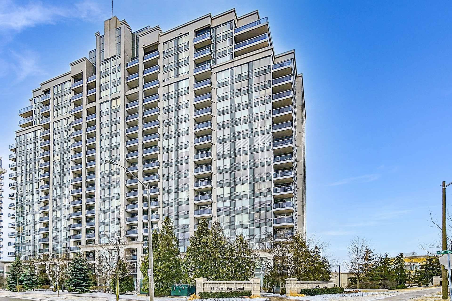 Beautiful Renovated 2 Bdrm, 2 Full Bath, Condo In Prime Thornhill Location.
