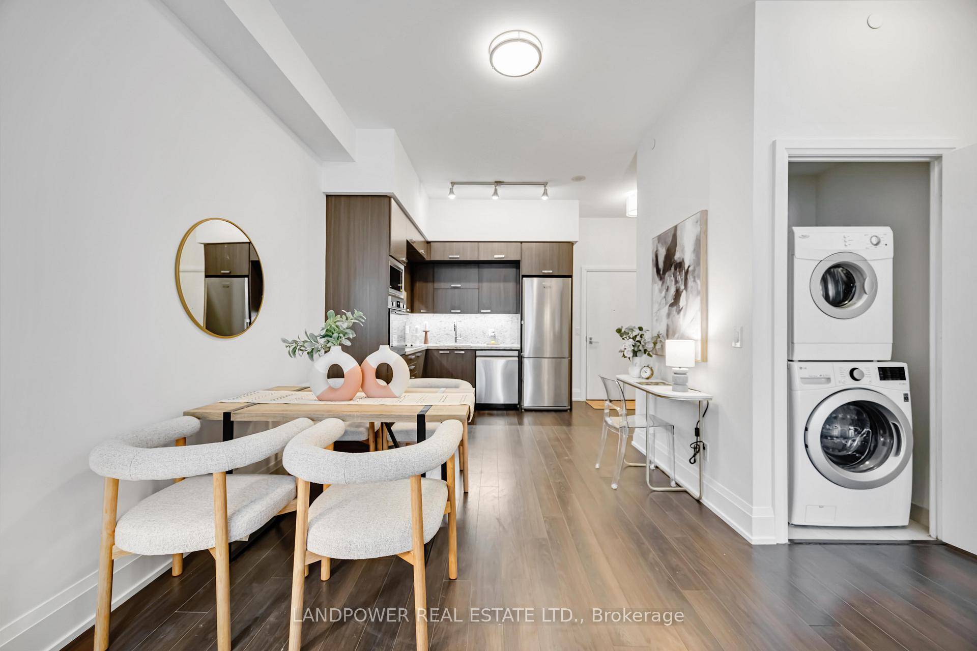 Whether You're A Retiree Seeking A Low Maintenance, Active Lifestyle Or Work From Home Business Owner, Don't Miss This Ground Floor Gem W Soaring 10' Ceilings Built By Tridel !