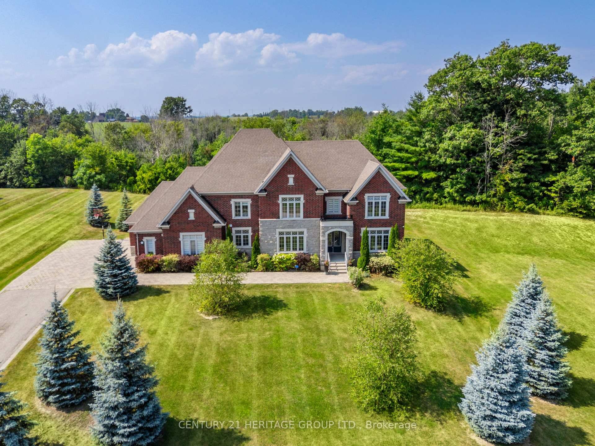 Majestically set in prestigious The Shires Estates of Bradford, this elegant 3 car garage estate offers 4, 236 sq.