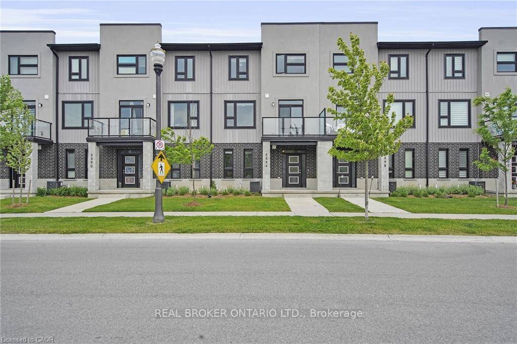 Tucked into the heart of South Londons sought after Andover Trails community and located within a French Immersion school zone, this 4 bedroom, 3.
