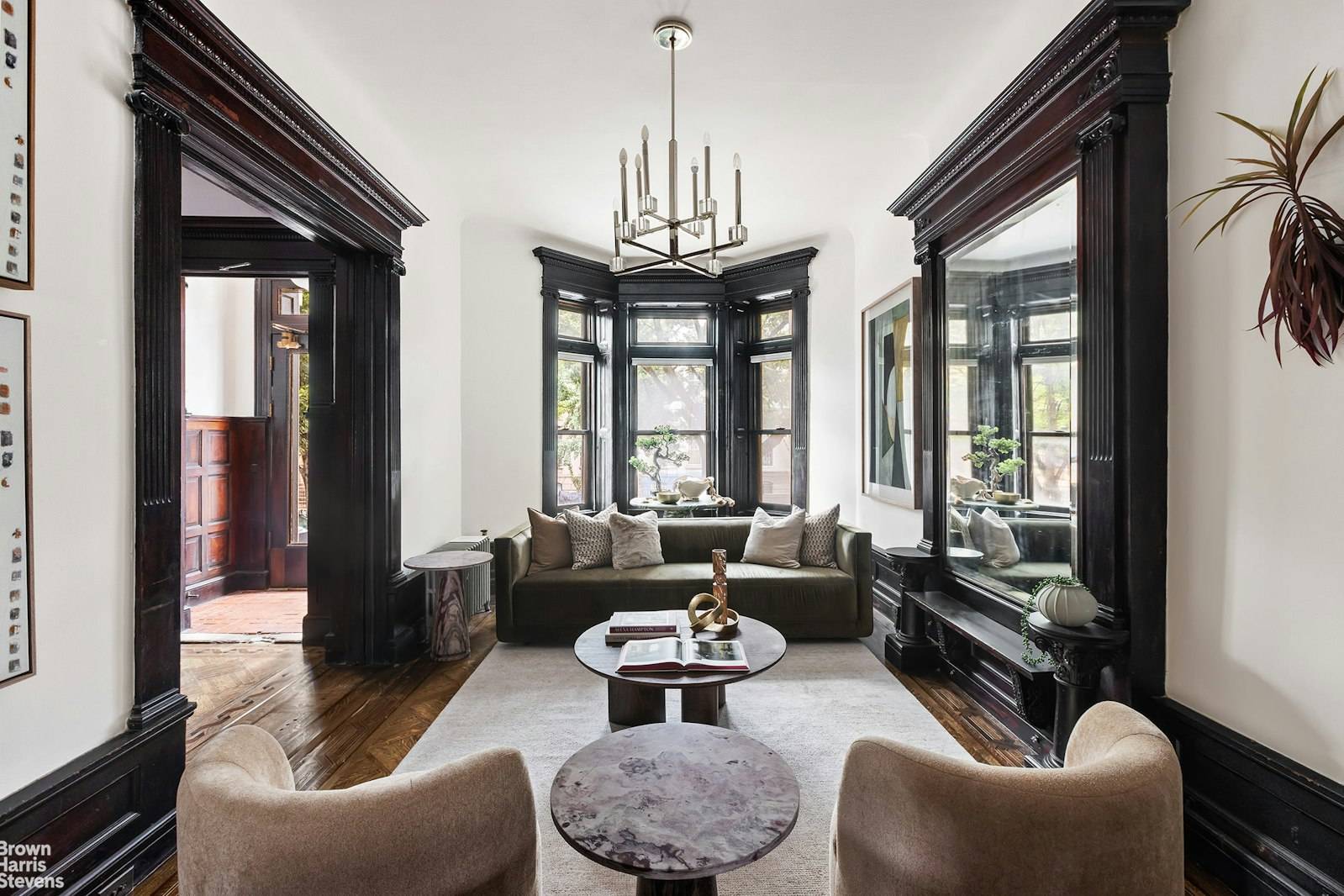 In a city where space is a true luxury, this exceptional six bedroom flexible up to nine sleep rooms brownstone stands apart, offering expansive interiors, multiple living and entertaining areas, ...