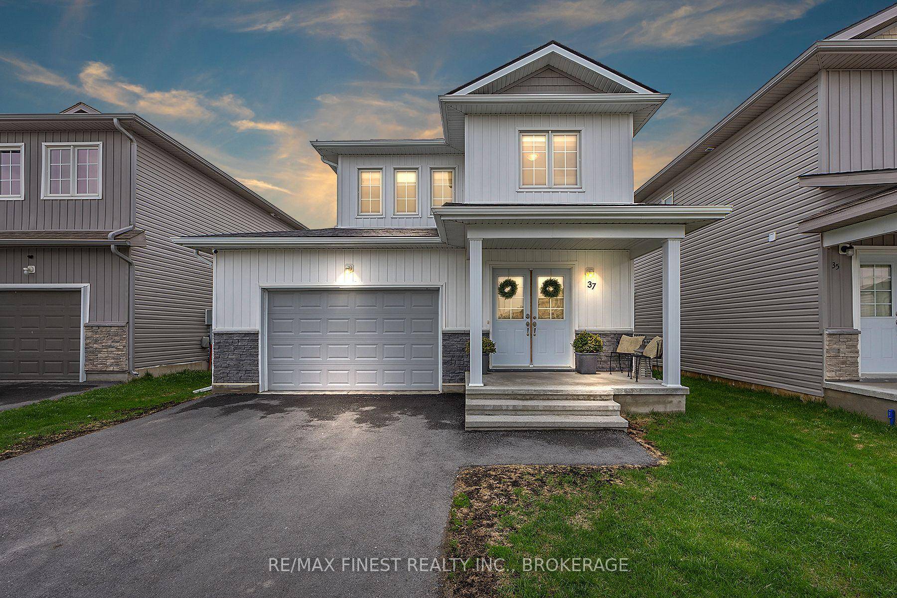 Welcome to 37 Brennan Crescent, a beautifully maintained home built in 2020, offering 3 spacious bedrooms and 2.