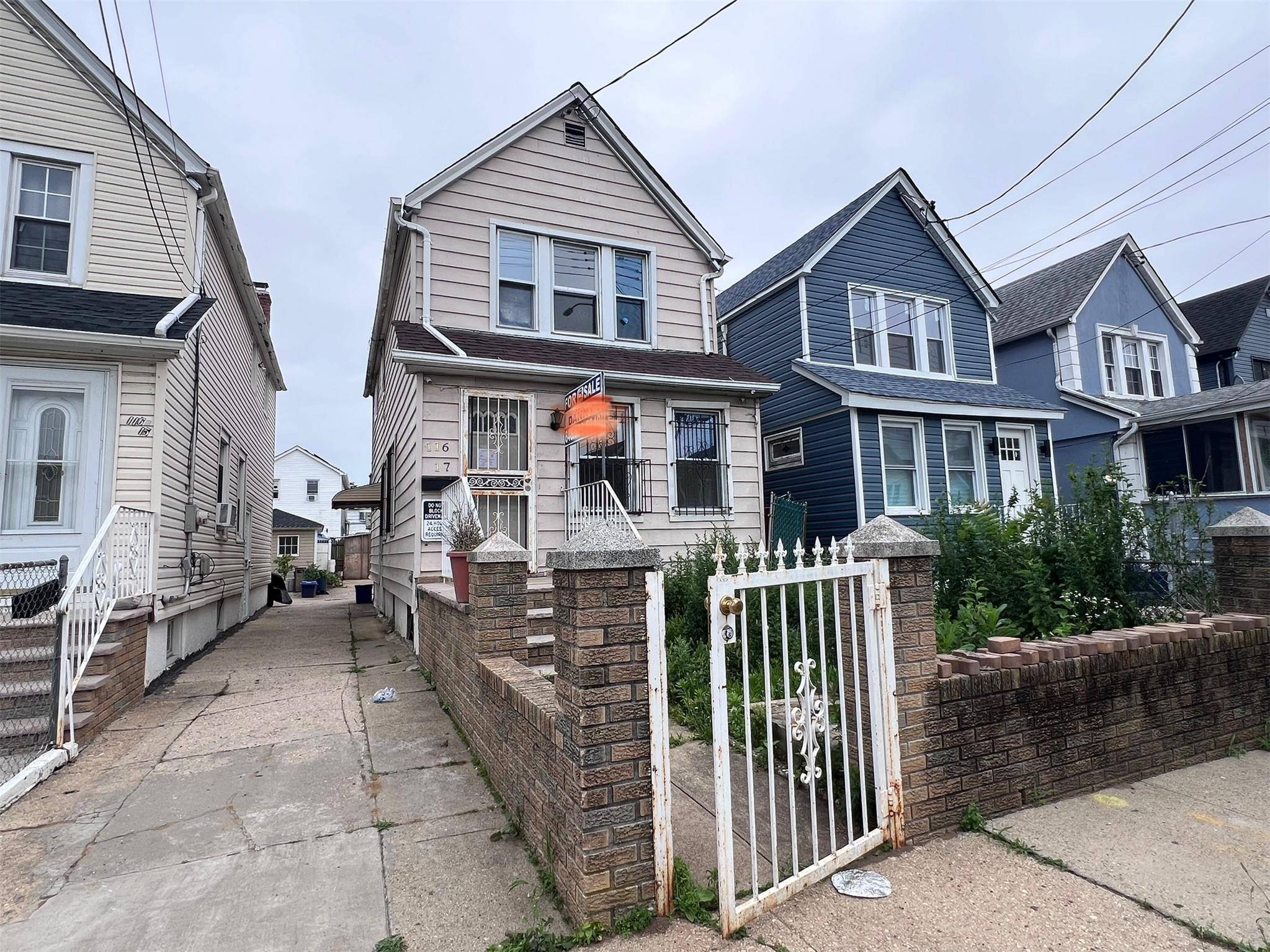 Single Family ; 2 Bedrooms, 1 Full Bath ; Finished Basement w separate entrance ; Large Usable Shared Driveway ; Close to Highways, JFK Airport, Resorts World and more.