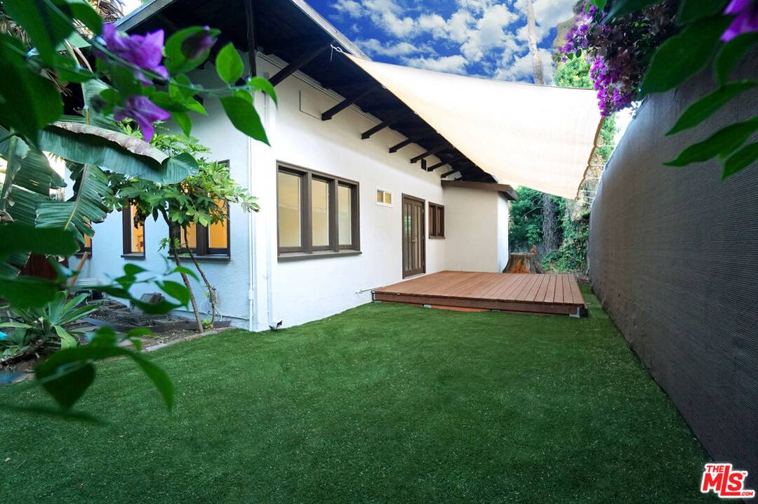 6043   Selma Ave 10BR Hollywood Hills East La