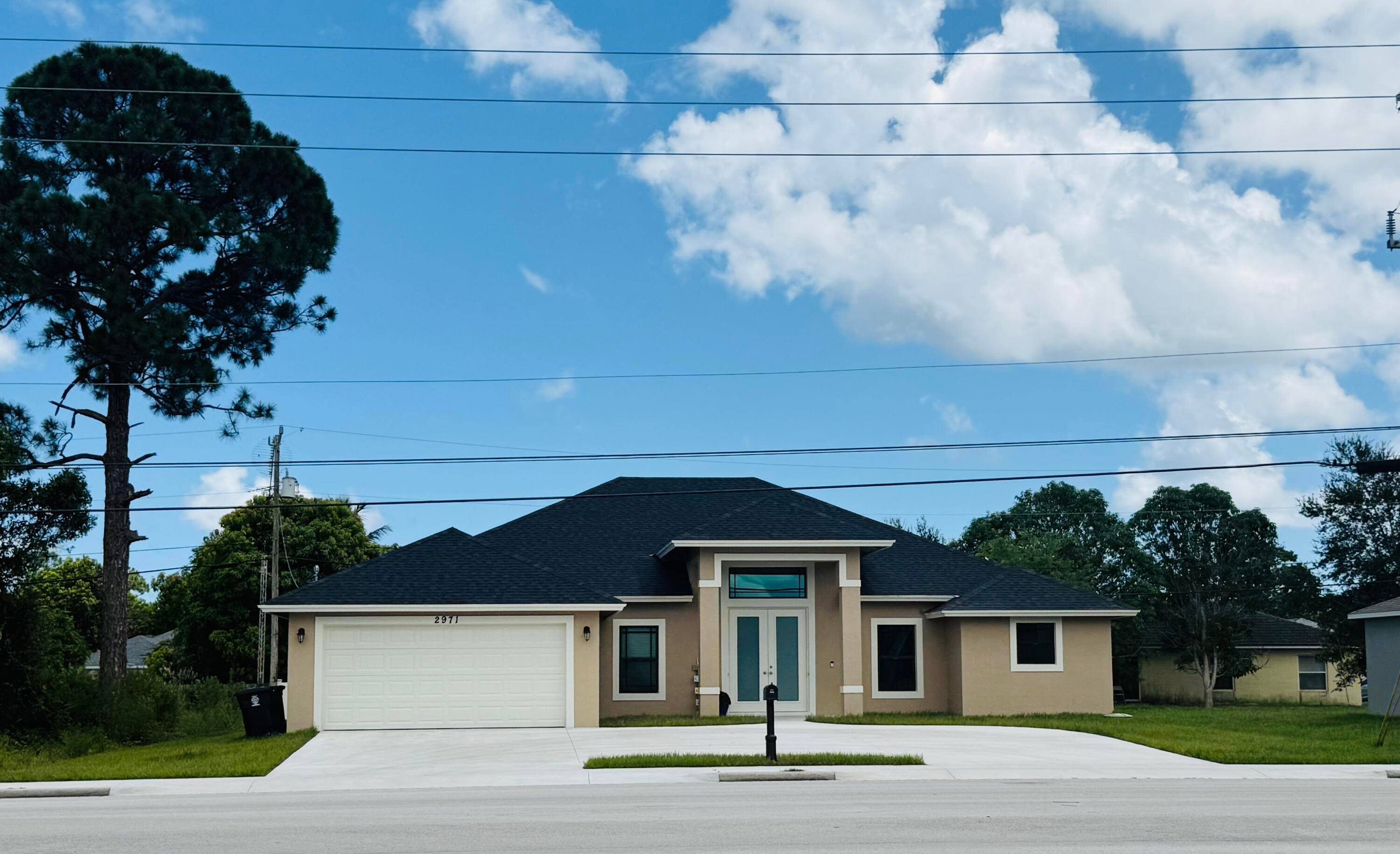 ''Beautiful and modern 3 bedroom home featuring a spacious bathroom, plus an extra office perfect for remote work or a quiet retreat.