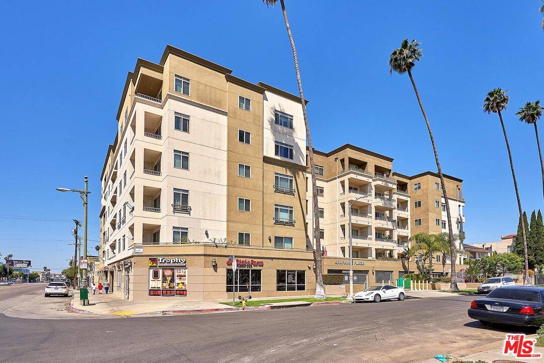 991   Arapahoe St 3.0 LA