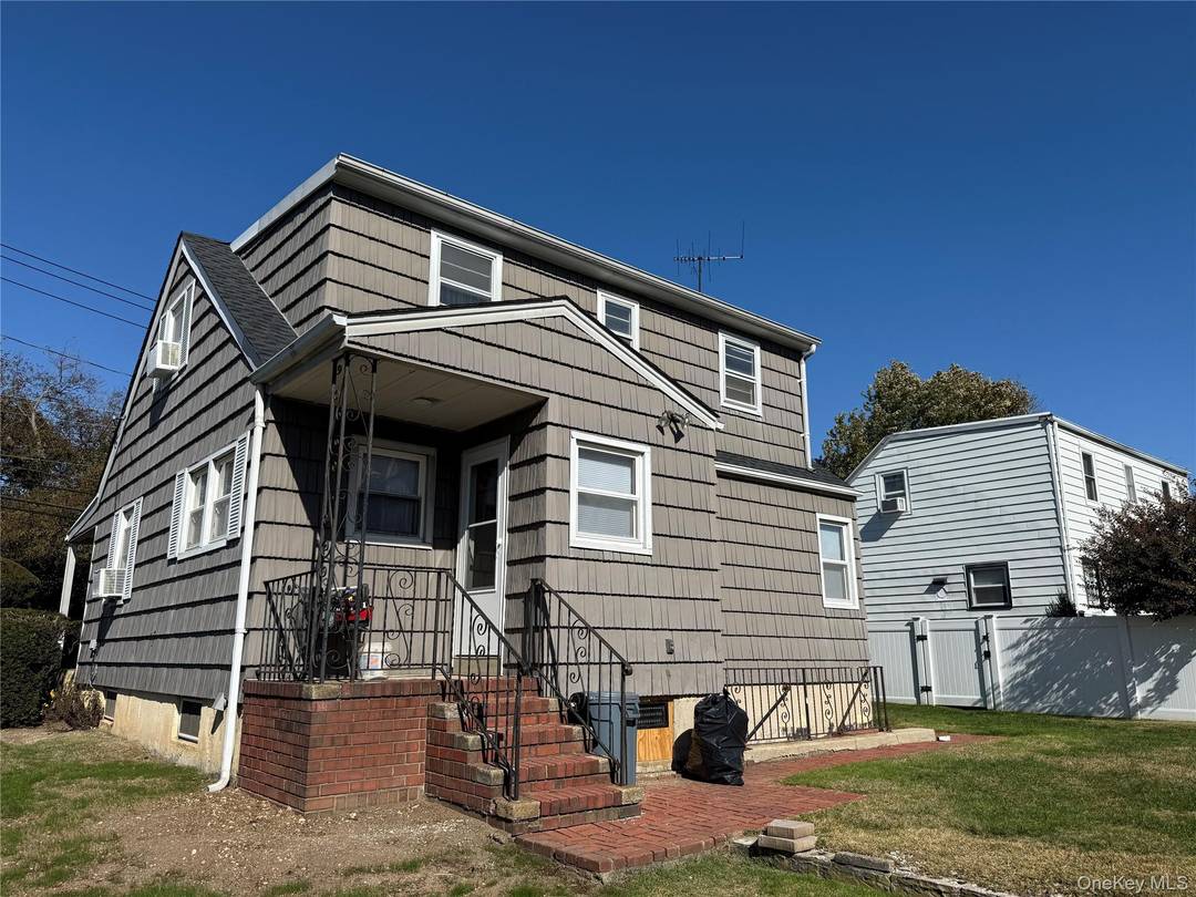 Whole House Rental in Lawrence.