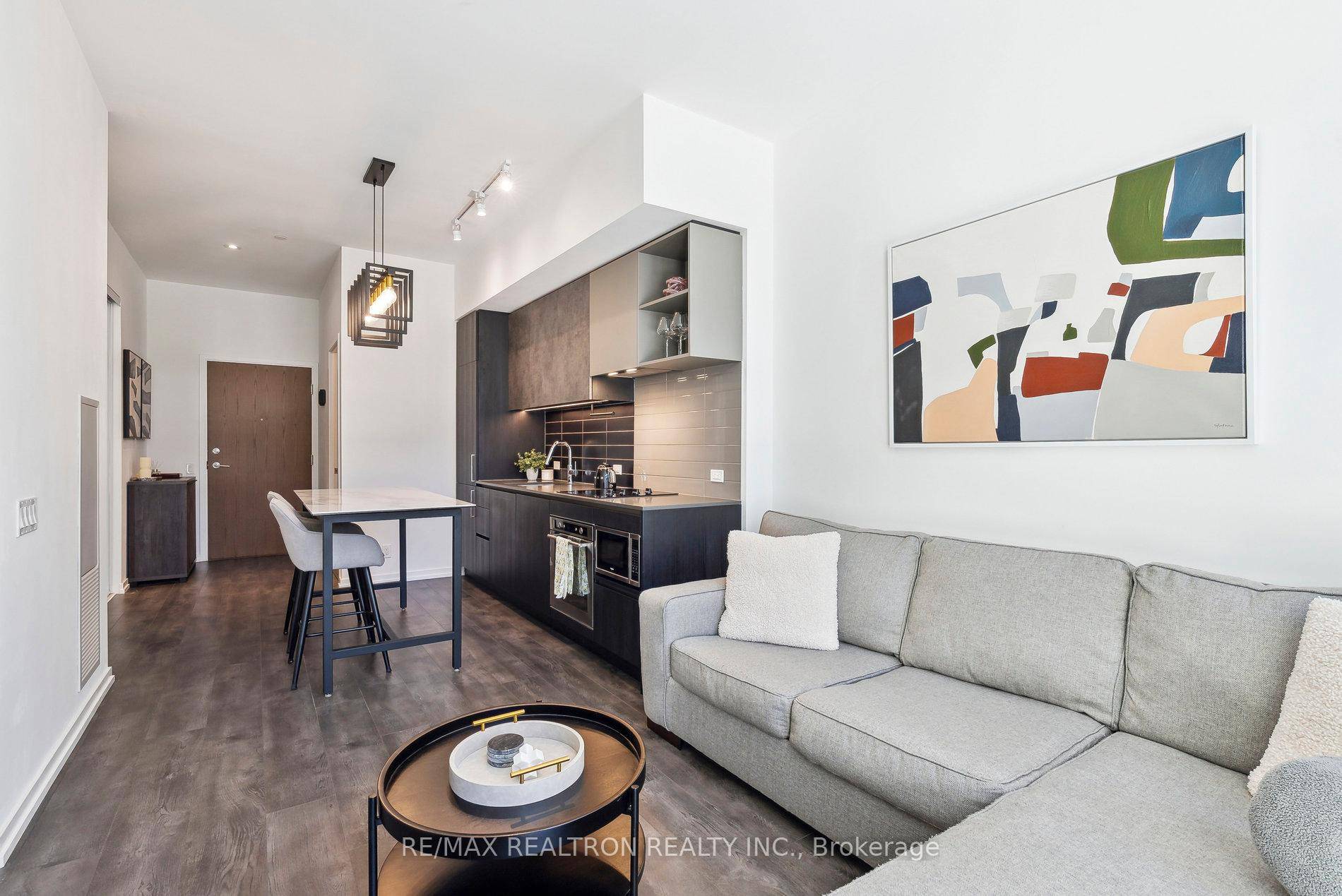Welcome to smart and stylish living at Transit City 5, Vaughan's premier master planned community !