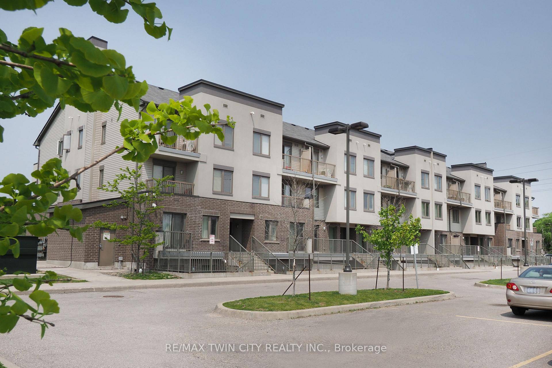 Welcome to this beautifully cared for two storey condo located in the vibrant Hespeler area of Cambridge !