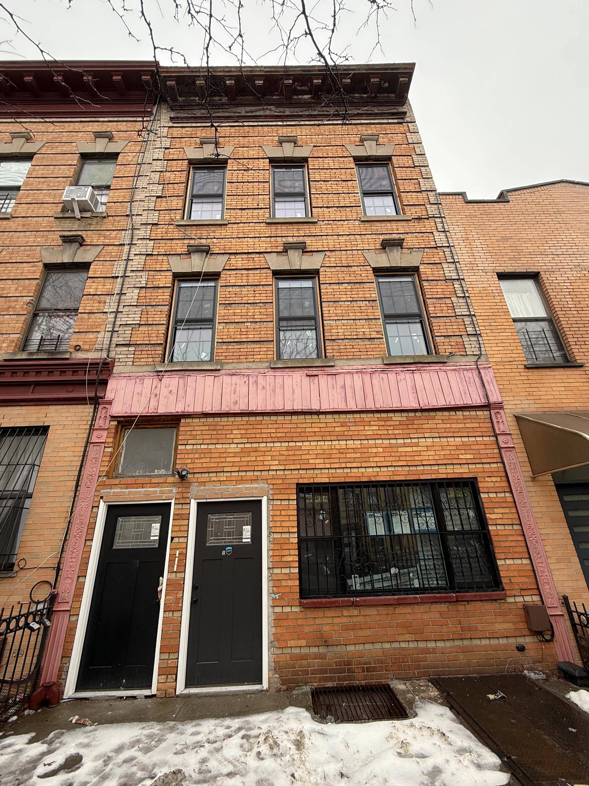 Yes ! Probably one of the only renovated and vacant three unit buildings on the market.