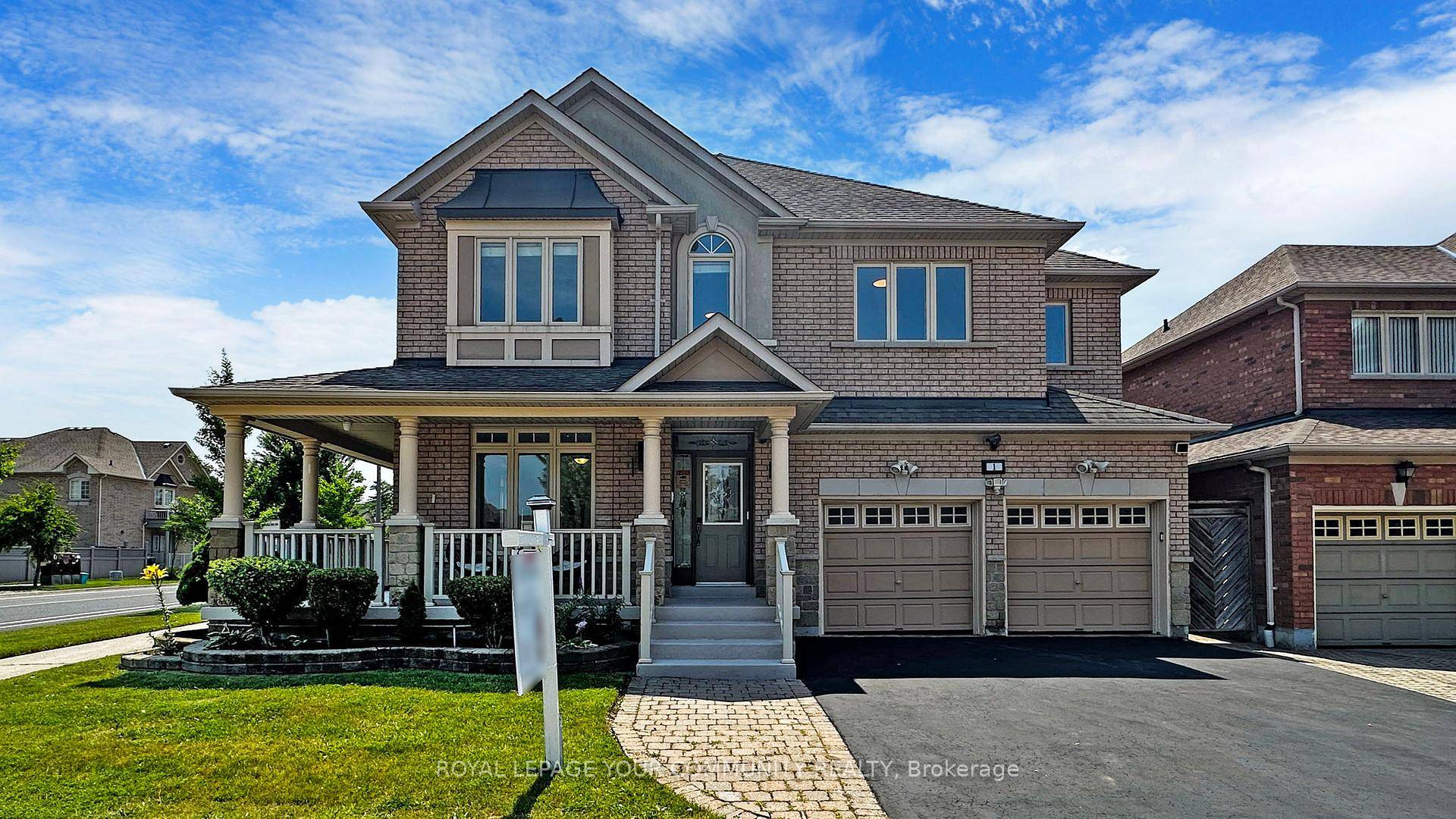 Situated on one of Thornhill's most coveted and prestigious streets, 118 Forest Lane Drive is a masterfully crafted estate offering nearly 6, 000 sq.