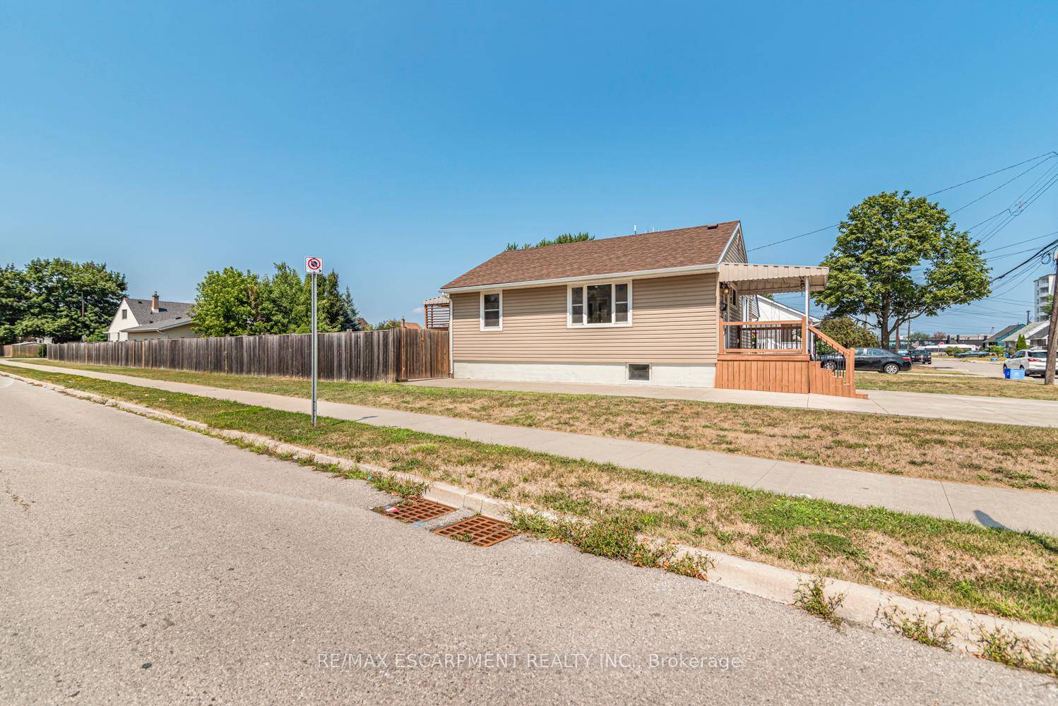 Welcome to 237 Adair Avenue N.