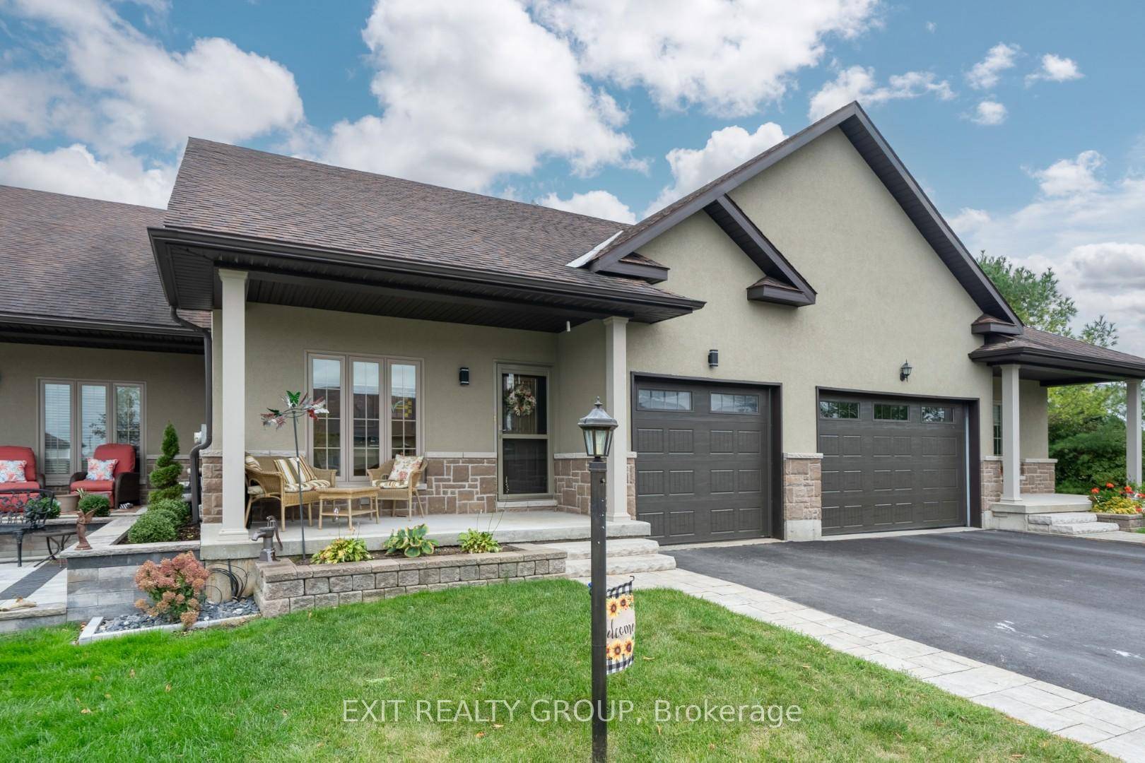EXIT TO THE COUNTY ! Wellington on the Lake Freehold Adult Lifestyle community.