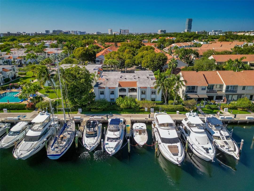Spacious and tastefully upgraded 2 bedroom residence in a gated waterfront community in Aventura.
