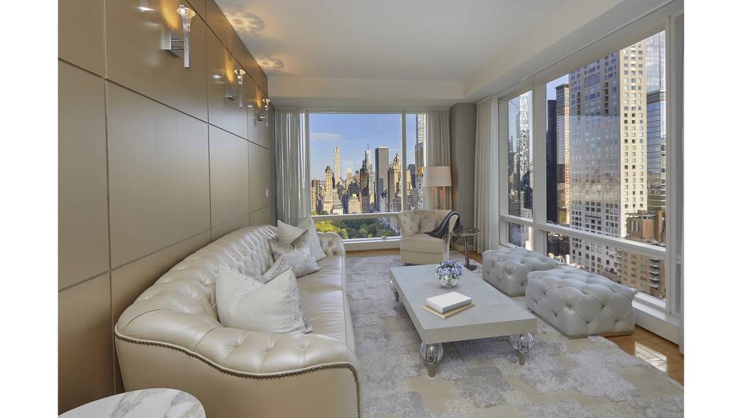 If you need a home with wow factor, look no further !