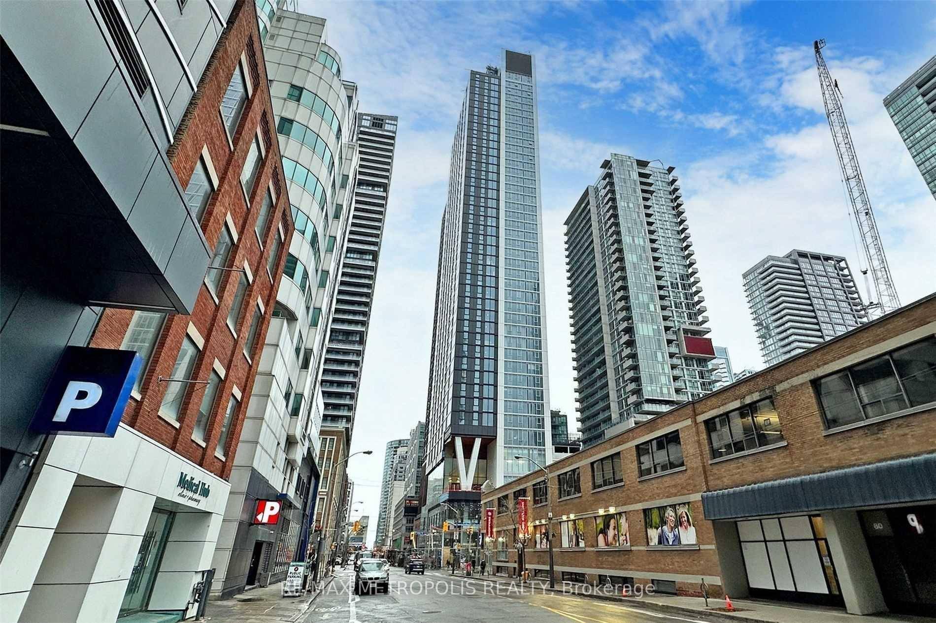 Spacious And Stylish 1 Bedroom And 1 Bath Suite For Rent At Great Gulf's Elegant 357 King West Condos.