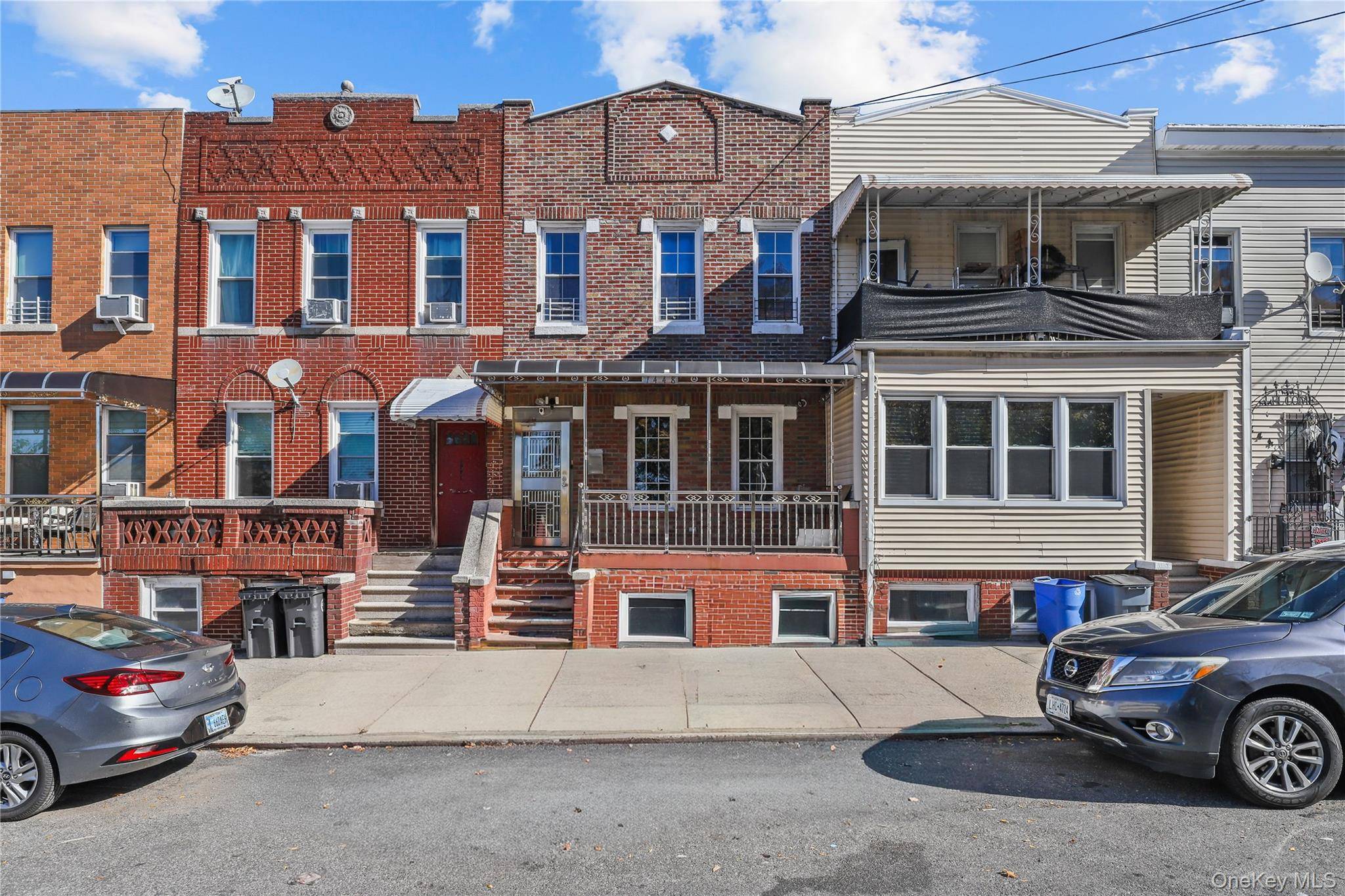 Welcome home to 1448 Edwards Ave !