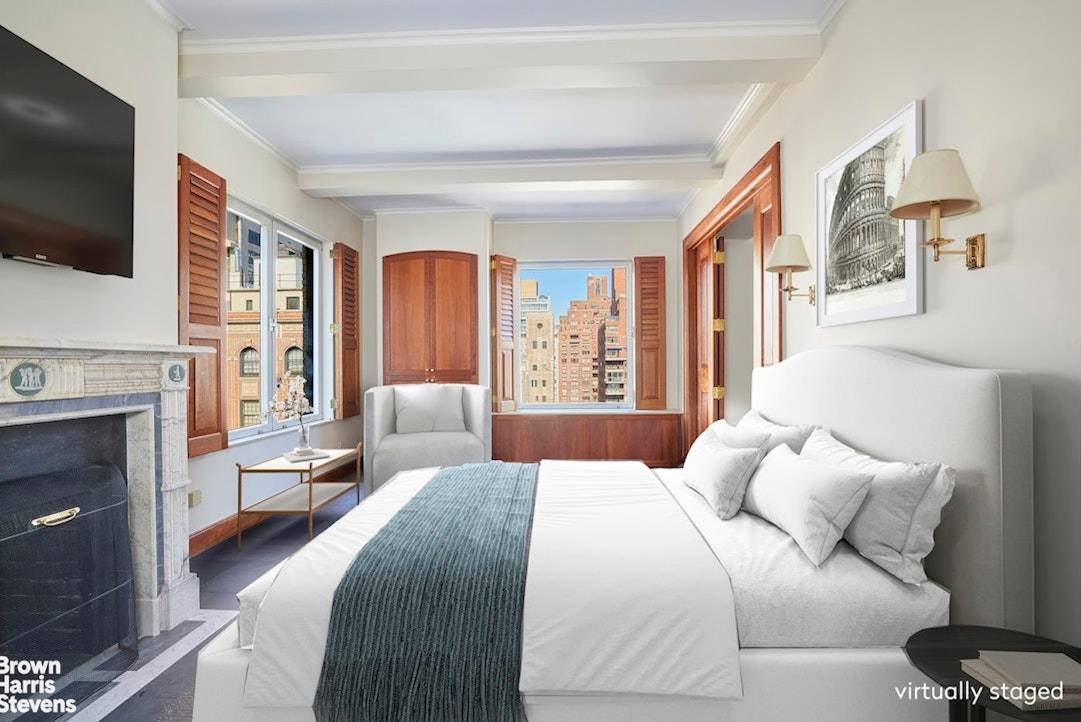 High on the 11th floor, this handsome A line apartment faces west overlooking beautiful historic townhouses.