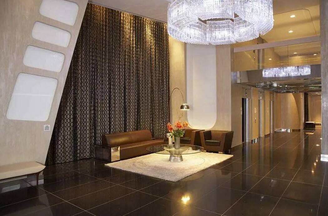 111 Fulton Street The District Fully Furnished One Bedroom Loft with Resort Style Amenities Located in the heart of the Seaport District, this impeccably furnished residence at The District is ...