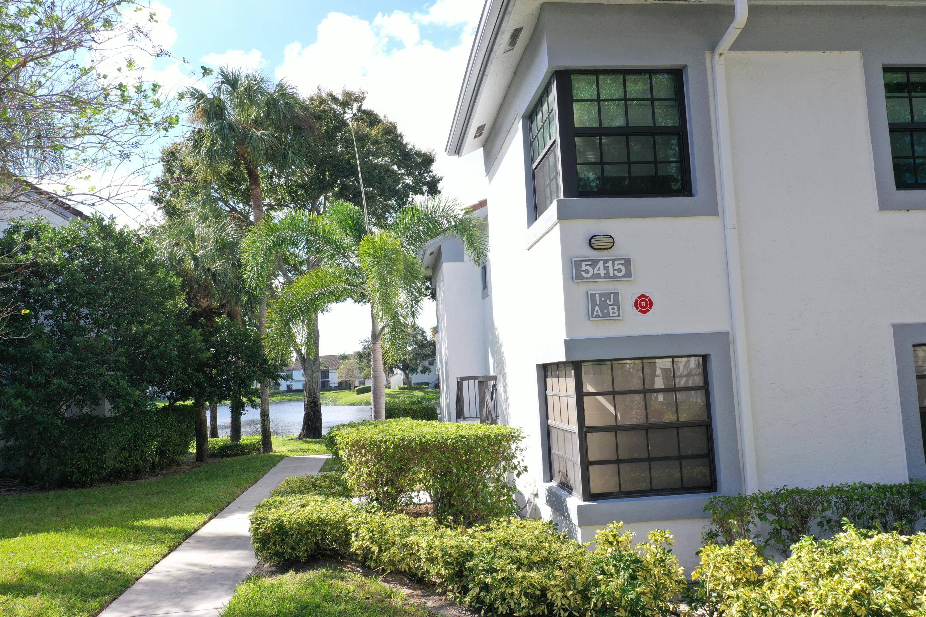 This 2nd floor, 3 BEDROOM, 2 FULL BATH condo has many features you will not find in other units in Platina.