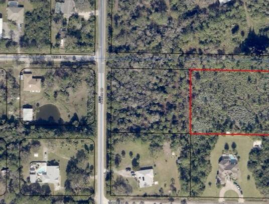 Build your dream house on this quiet and peaceful property minutes to Grant Valkaria.